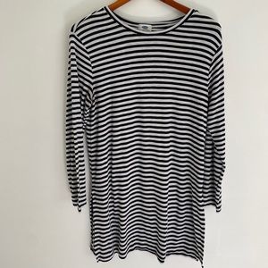 Old Navy Womens Black and White Stripe Tunic Sweater  Side Slit Size M